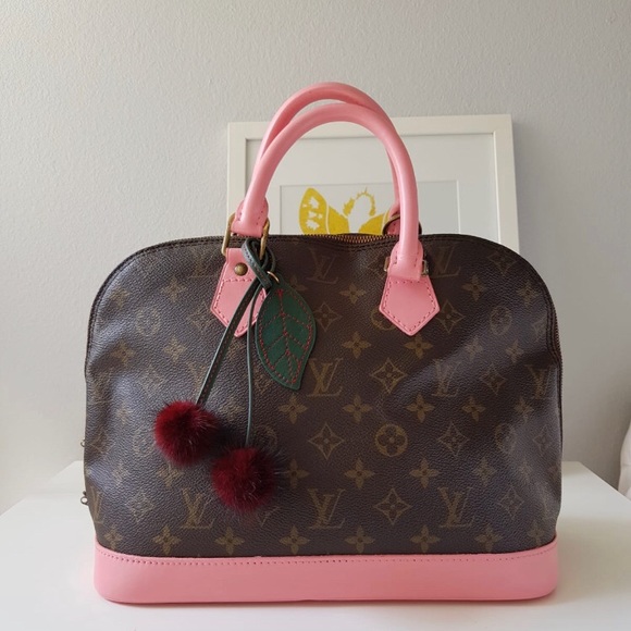 ‼️SOLD ‼️‼️🌹🌷Authentic Louis Vuitton Alma🌷🌹 - Picture 2 of 16